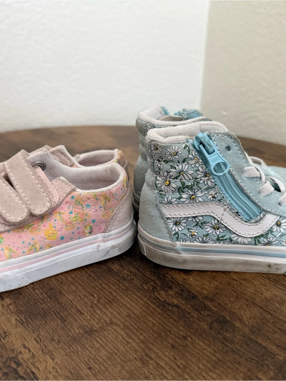 Vans Toddler Shoes - Pink Old Skool V Size 4 & Blue Sk8-Hi Zip Size 6